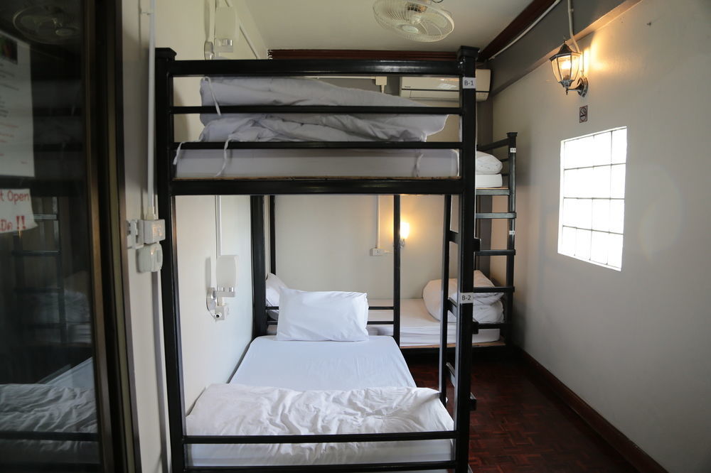 Cassette Hostel Chiang Mai Buitenkant foto