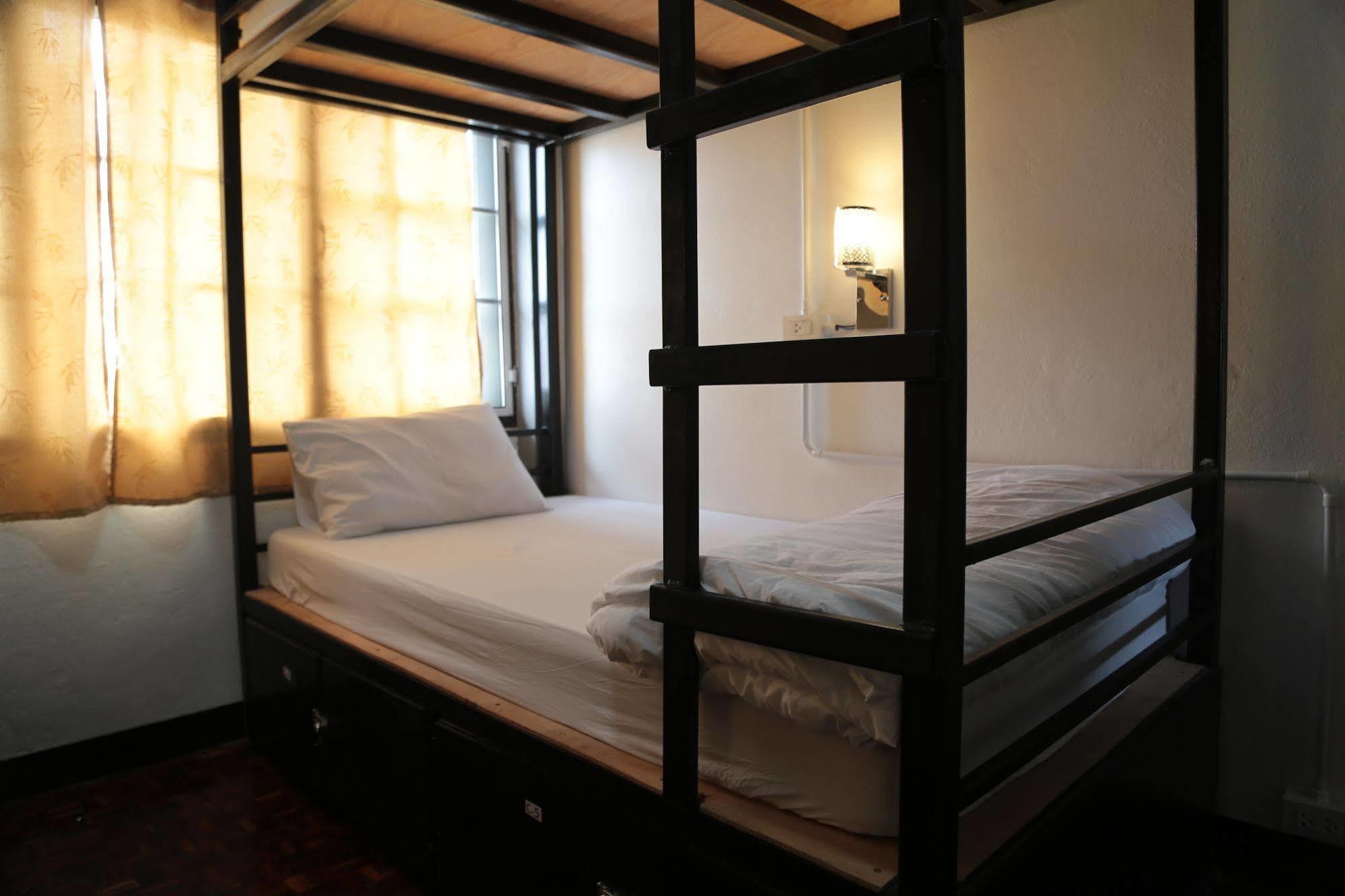 Cassette Hostel Chiang Mai Buitenkant foto