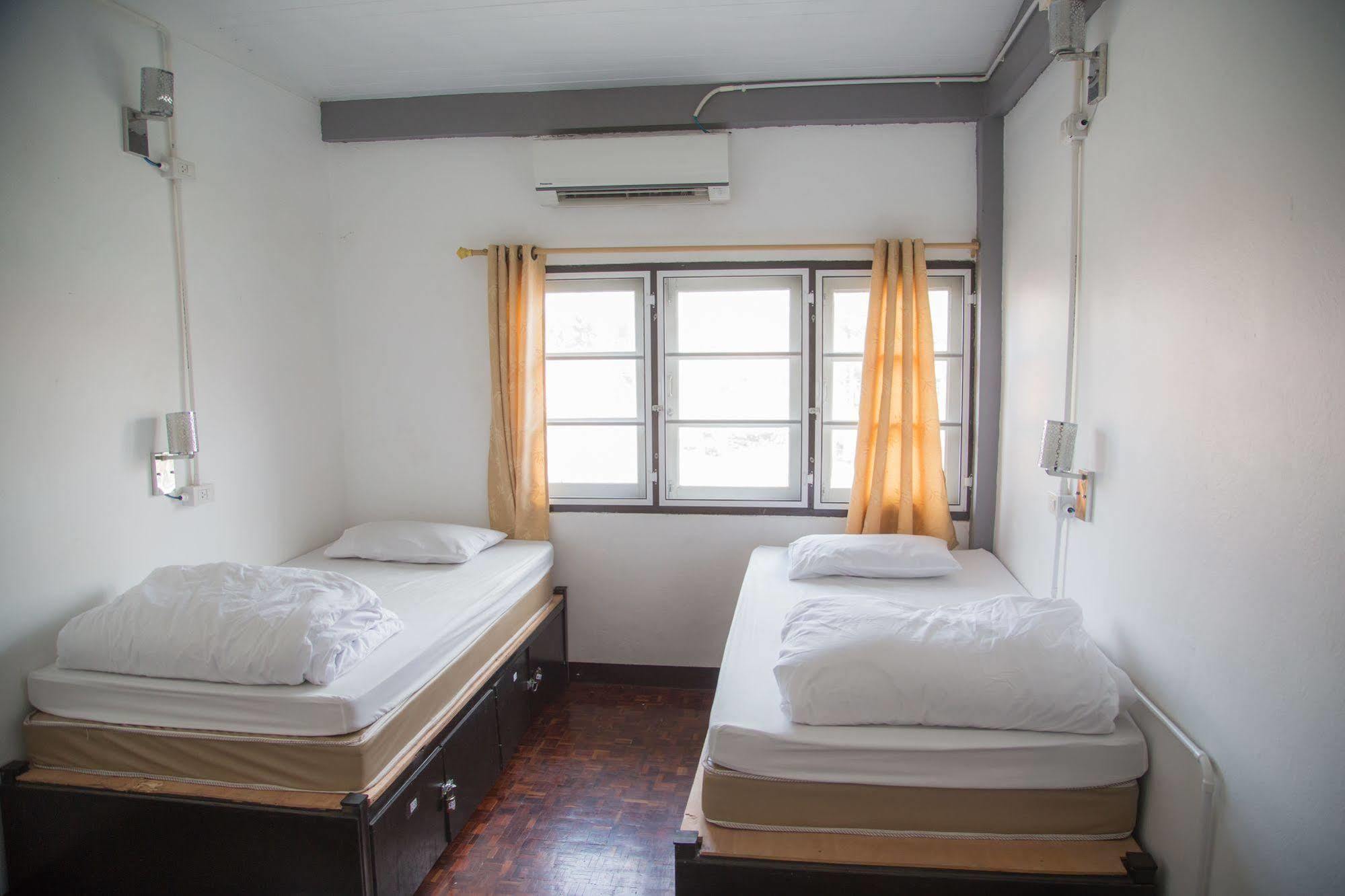 Cassette Hostel Chiang Mai Buitenkant foto