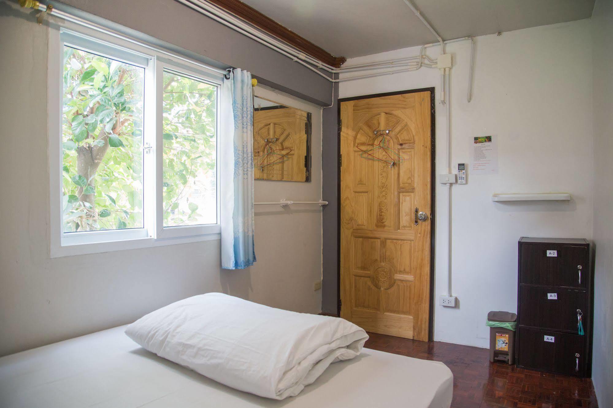 Cassette Hostel Chiang Mai Buitenkant foto